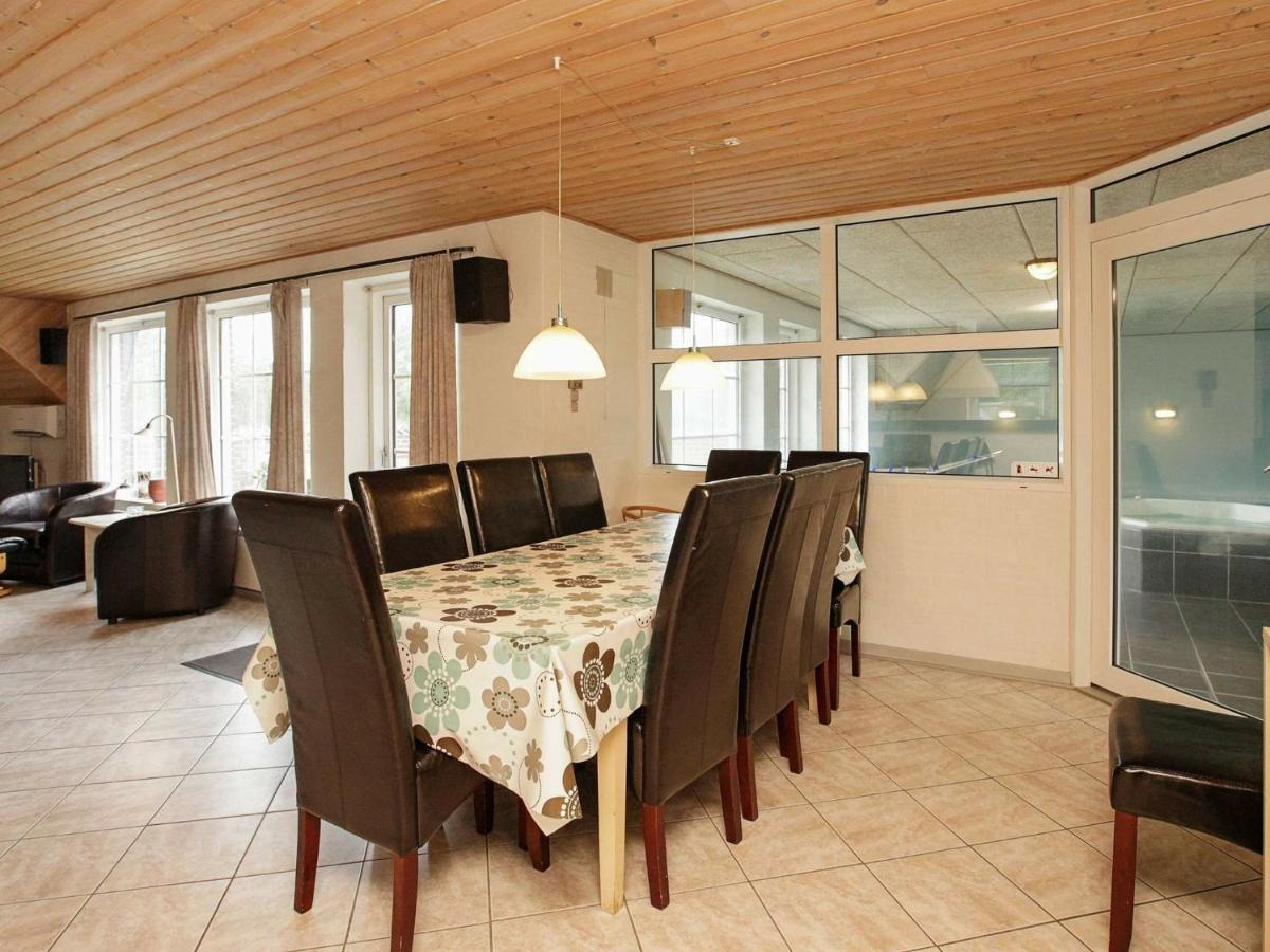 10 Person Holiday Home In Bl Vand Blåvand Exteriör bild