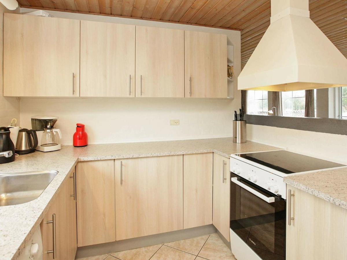 10 Person Holiday Home In Bl Vand Blåvand Exteriör bild